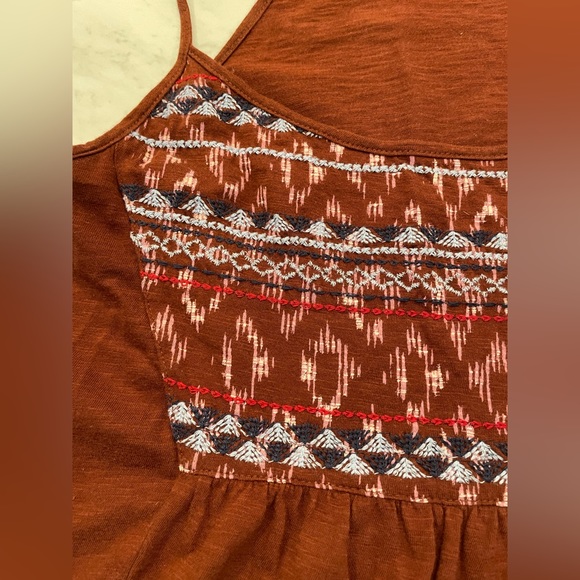 Embroidered Boho Eddie Bauer Tank Top - Picture 3 of 4